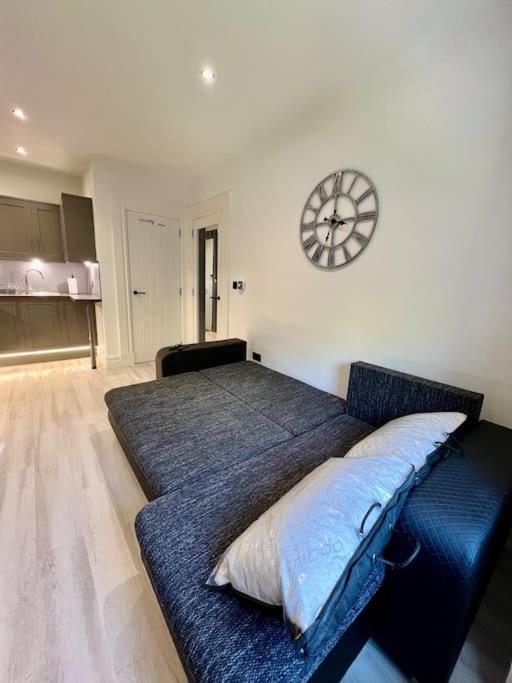 Contemporary Flat In Prime City Centre Edinburgh Exterior photo